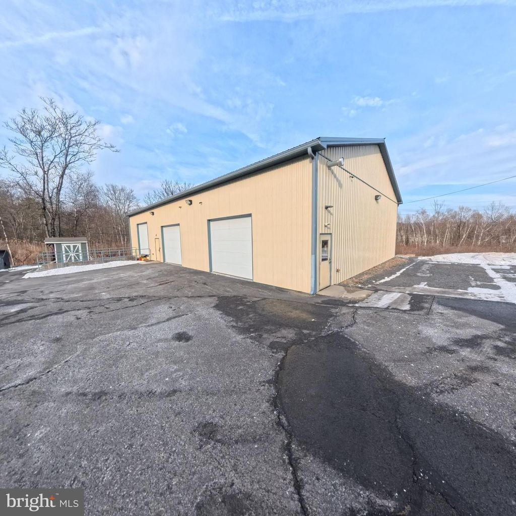 Photo of 82 Tunnel Road, POTTSVILLE, PA 17901 (MLS # PASK2025056)