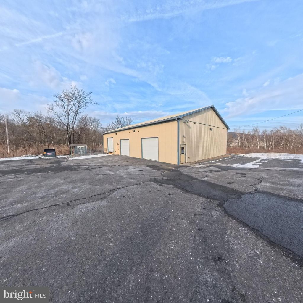 Photo of 82 Tunnel Road, POTTSVILLE, PA 17901 (MLS # PASK2025056)