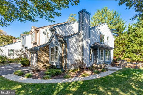 1552 HUGO CIRCLE SILVER SPRING MD 20906