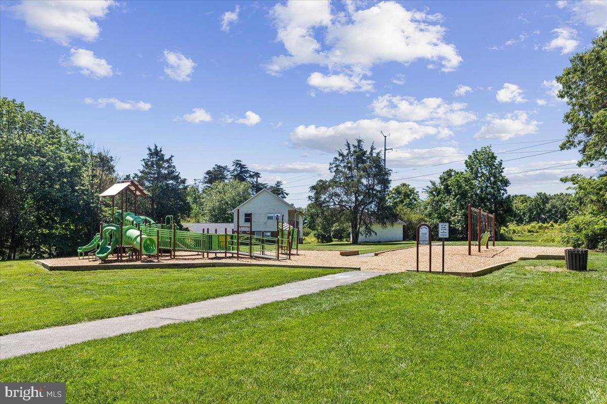 GREEN TRAILS - Residential