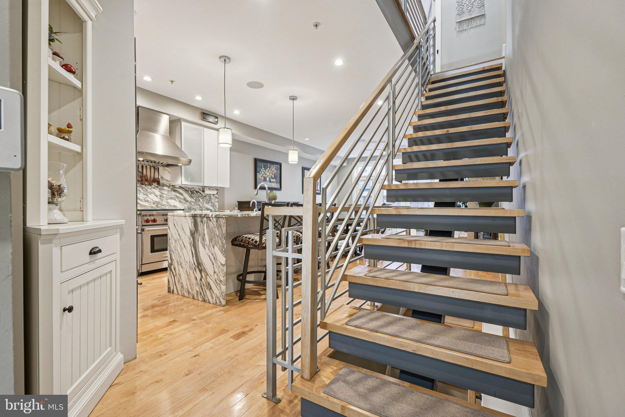 739 BAINBRIDGE STREET