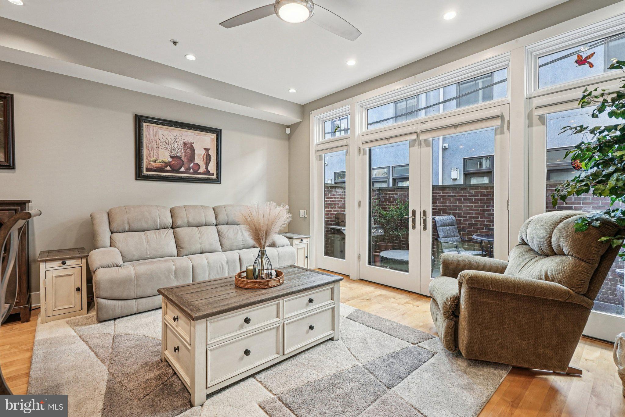 BELLA VISTA - Residential