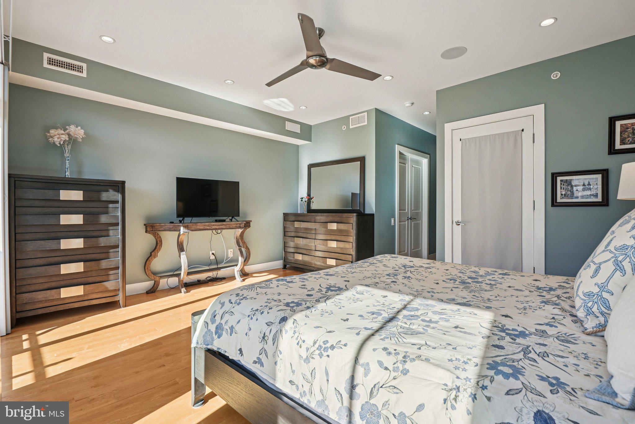 BELLA VISTA - Residential