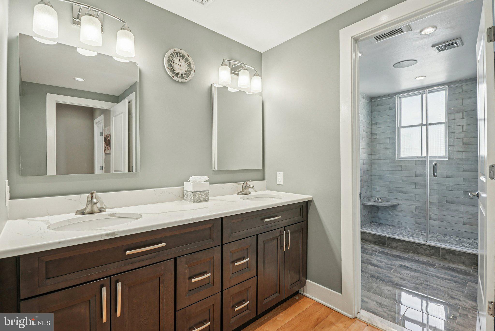 BELLA VISTA - Residential