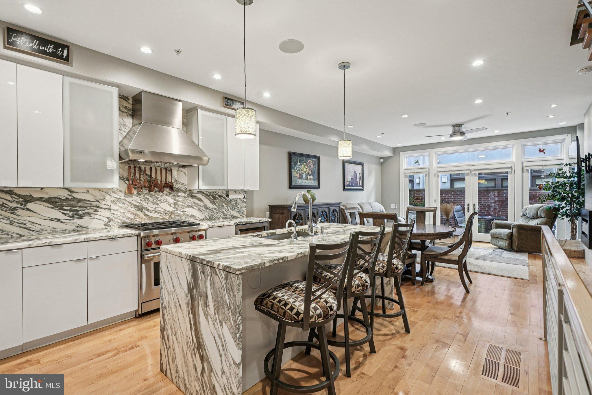 BELLA VISTA - Residential