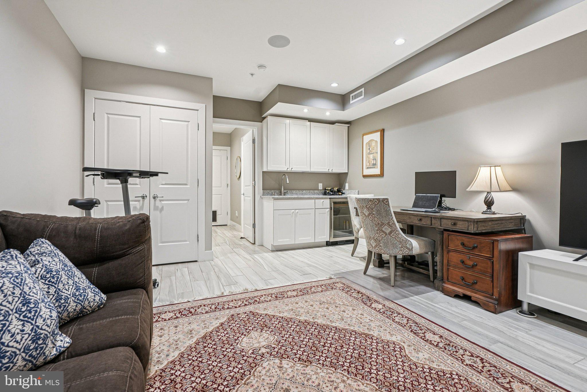 BELLA VISTA - Residential