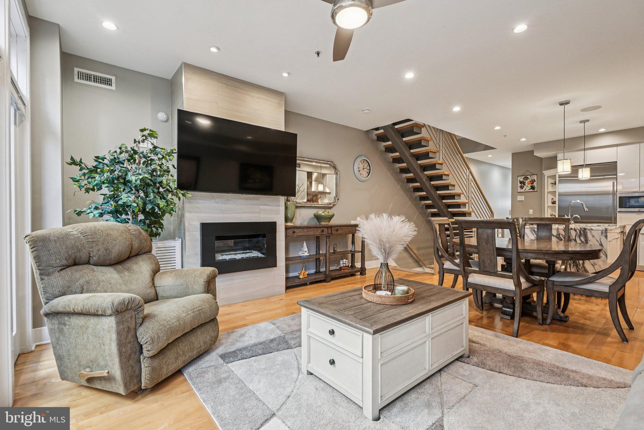 BELLA VISTA - Residential