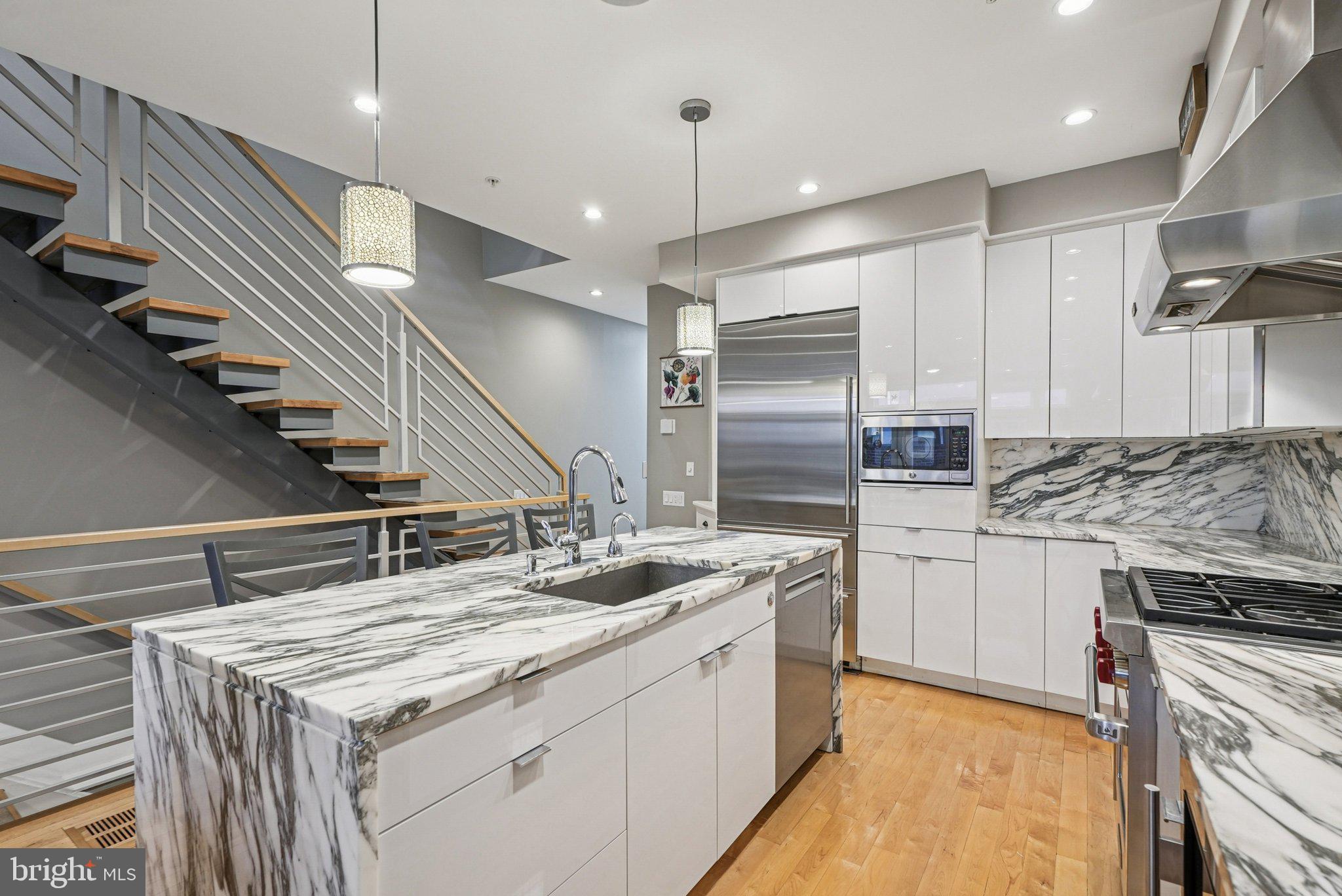 BELLA VISTA - Residential