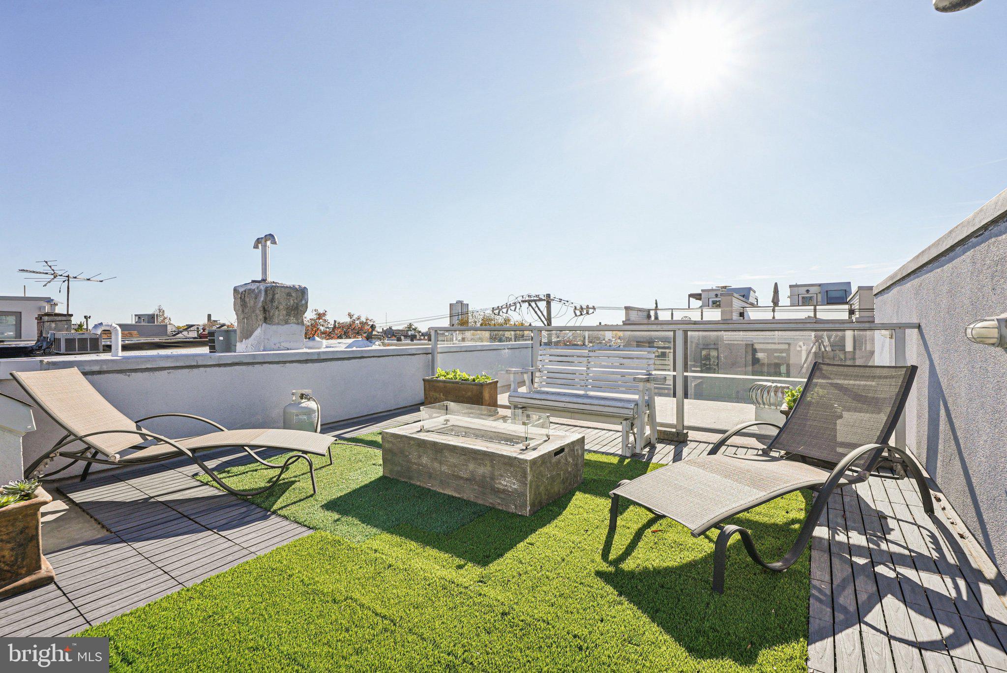 BELLA VISTA - Residential