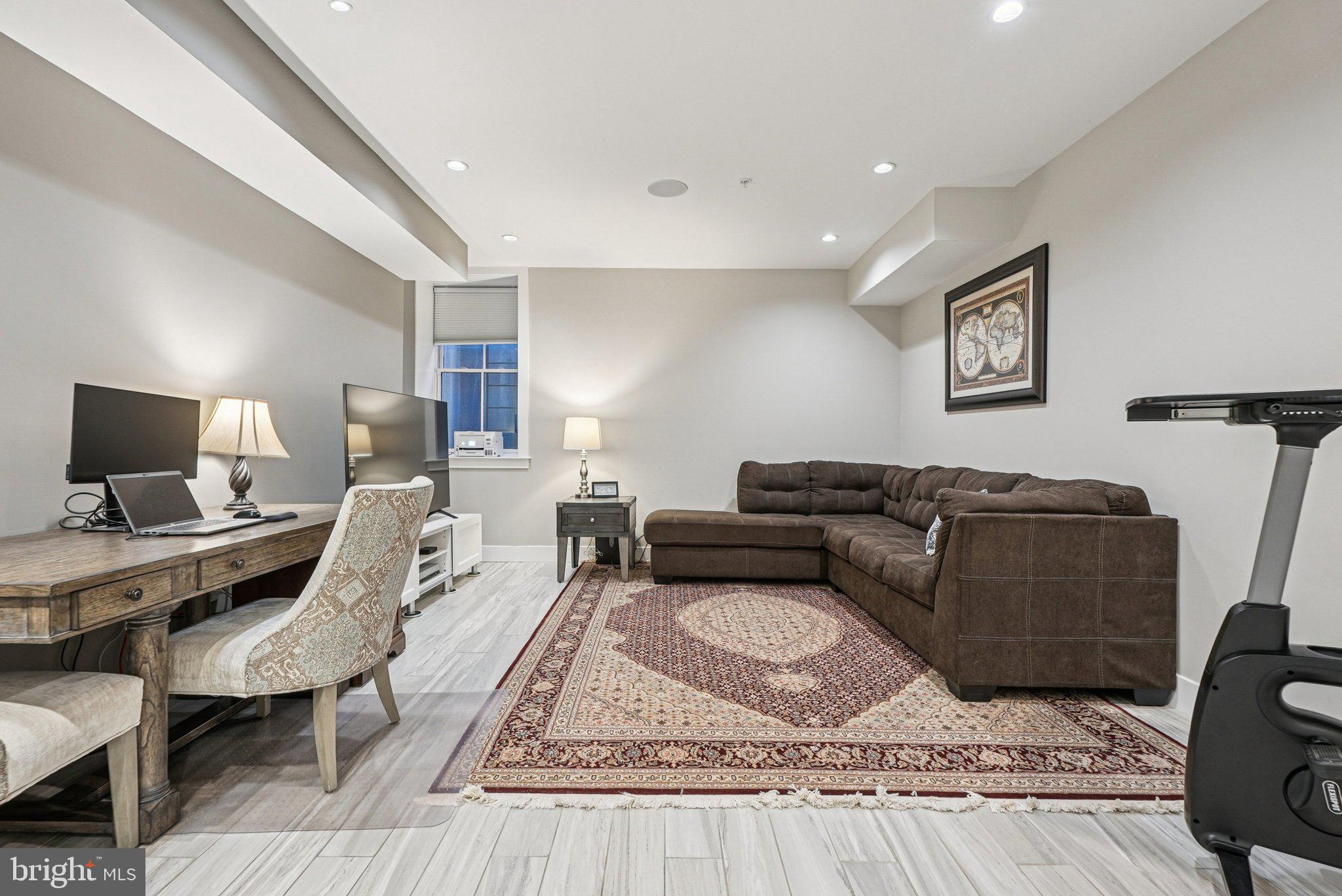 BELLA VISTA - Residential