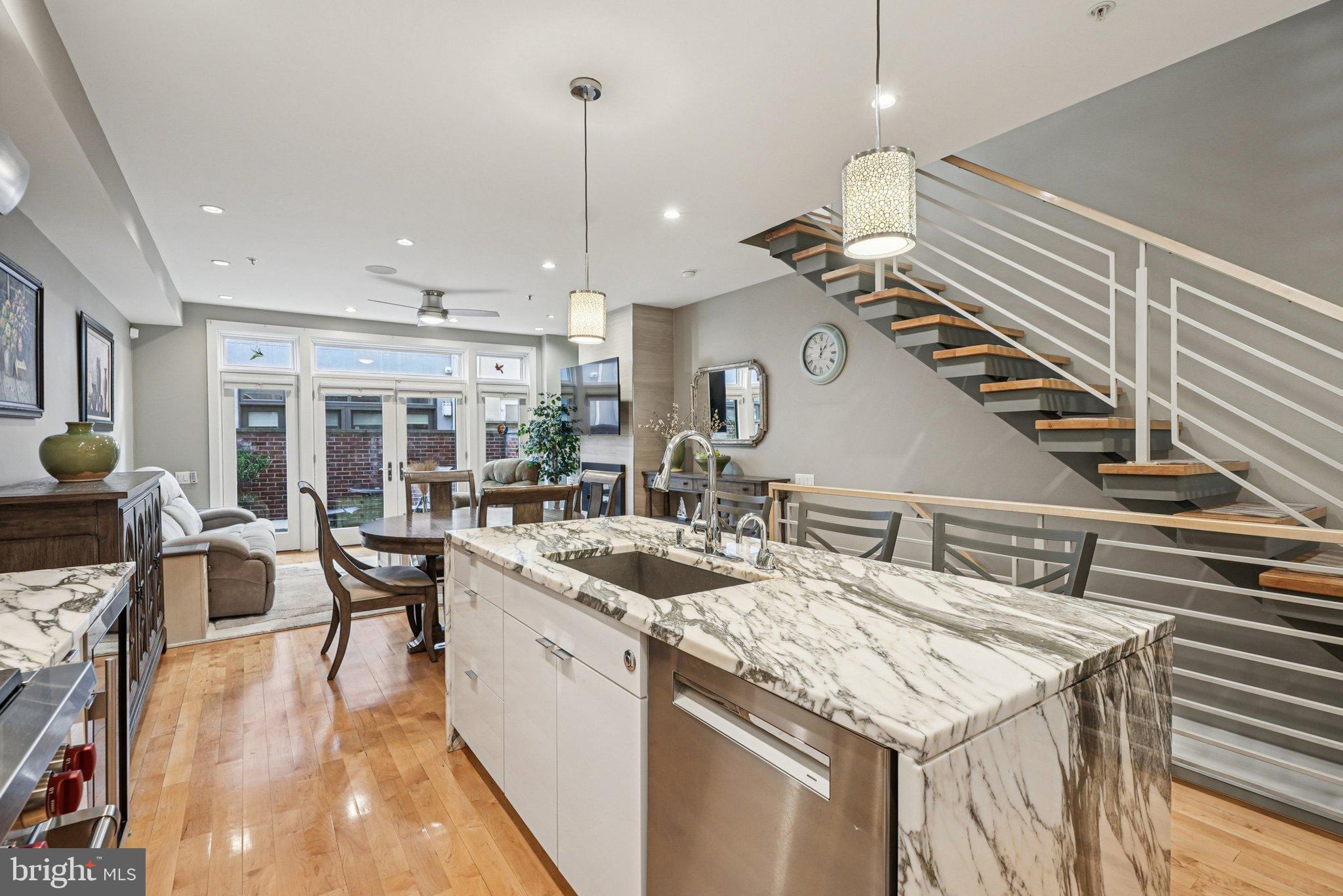 BELLA VISTA - Residential