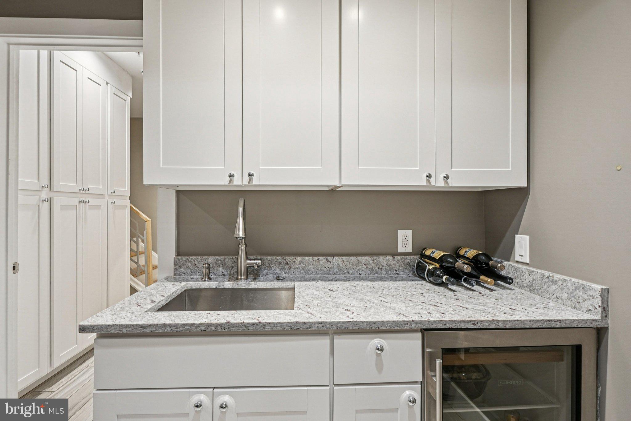 BELLA VISTA - Residential