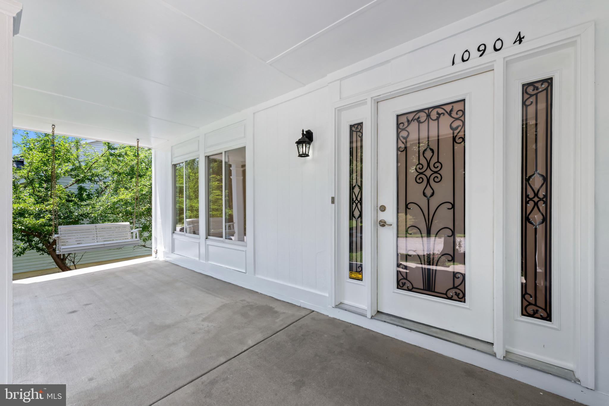10904 KATHLEEN COURT