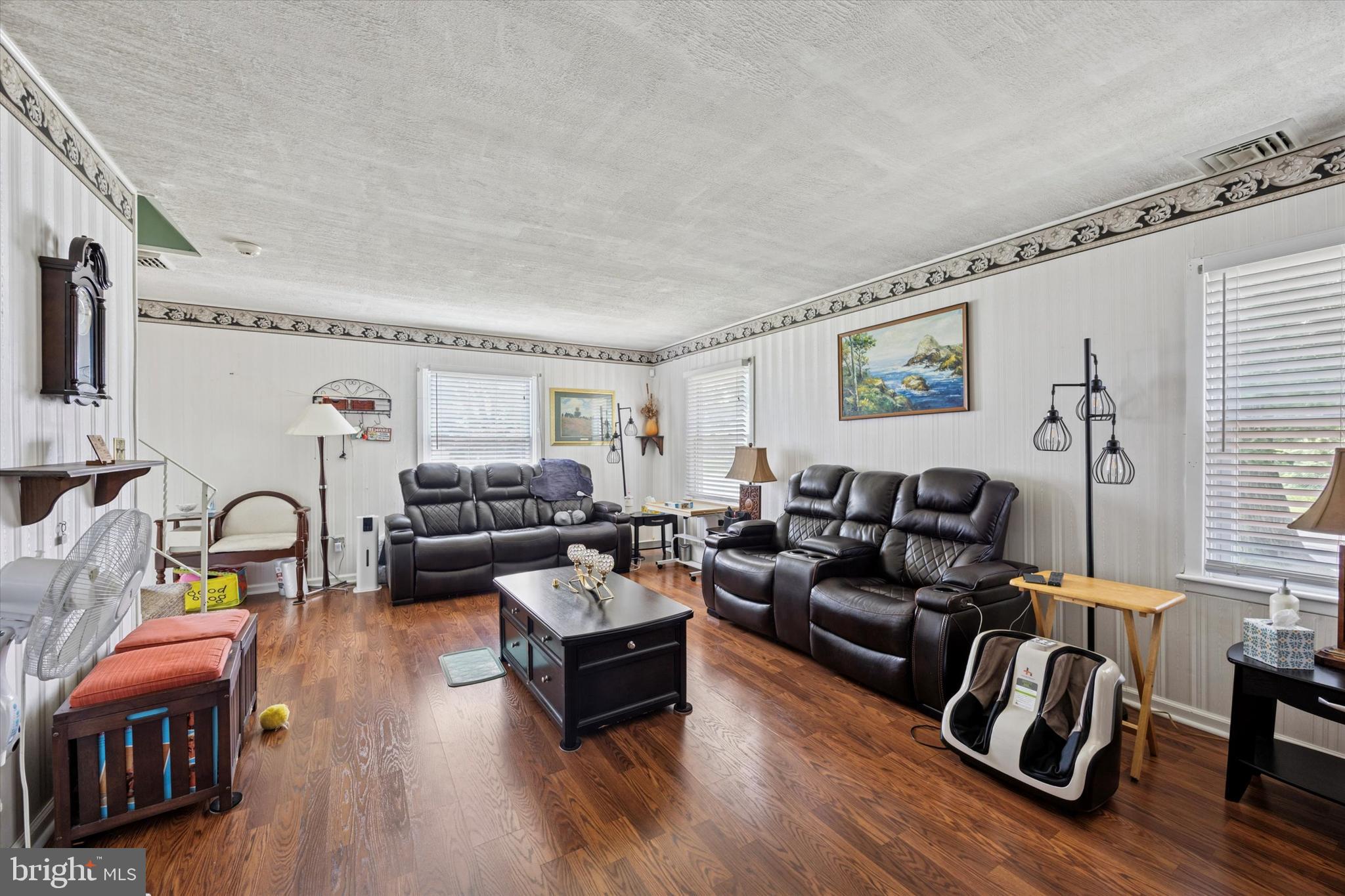 164 SOMERSET DRIVE