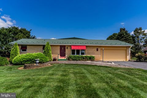 25 LIPPIZAN DRIVE DRIVE SHIPPENSBURG PA 17257