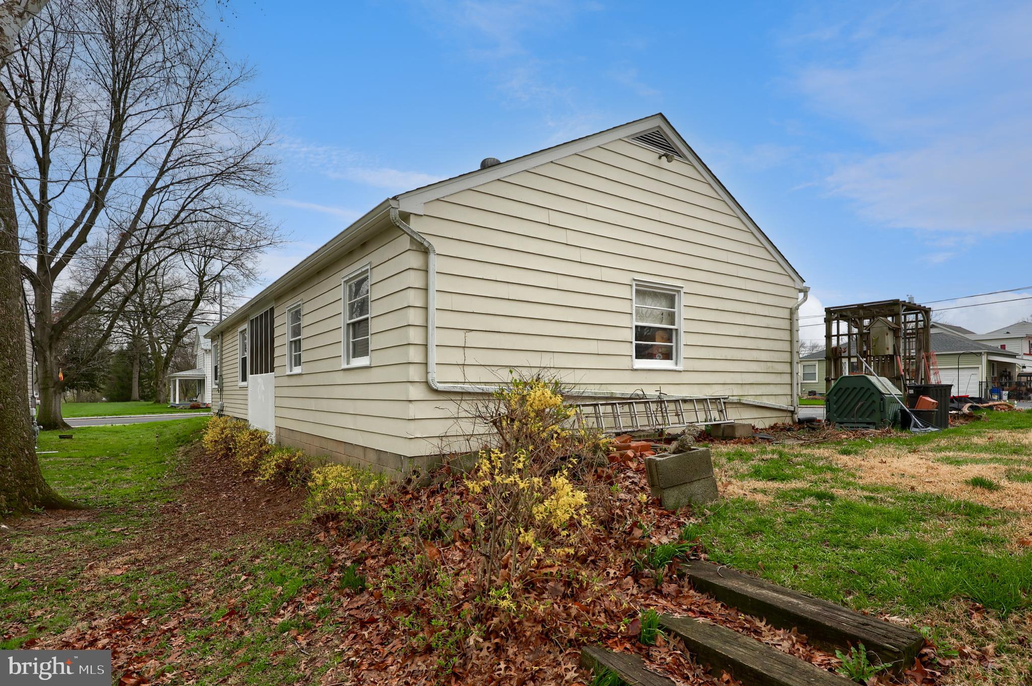 ELIZABETHTOWN BOROUGH - Residential