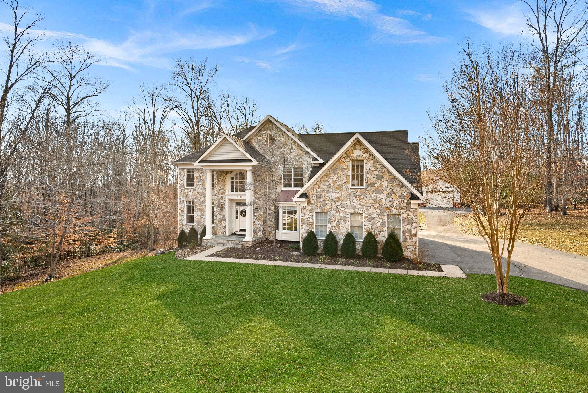 8138 RONDELAY LANE