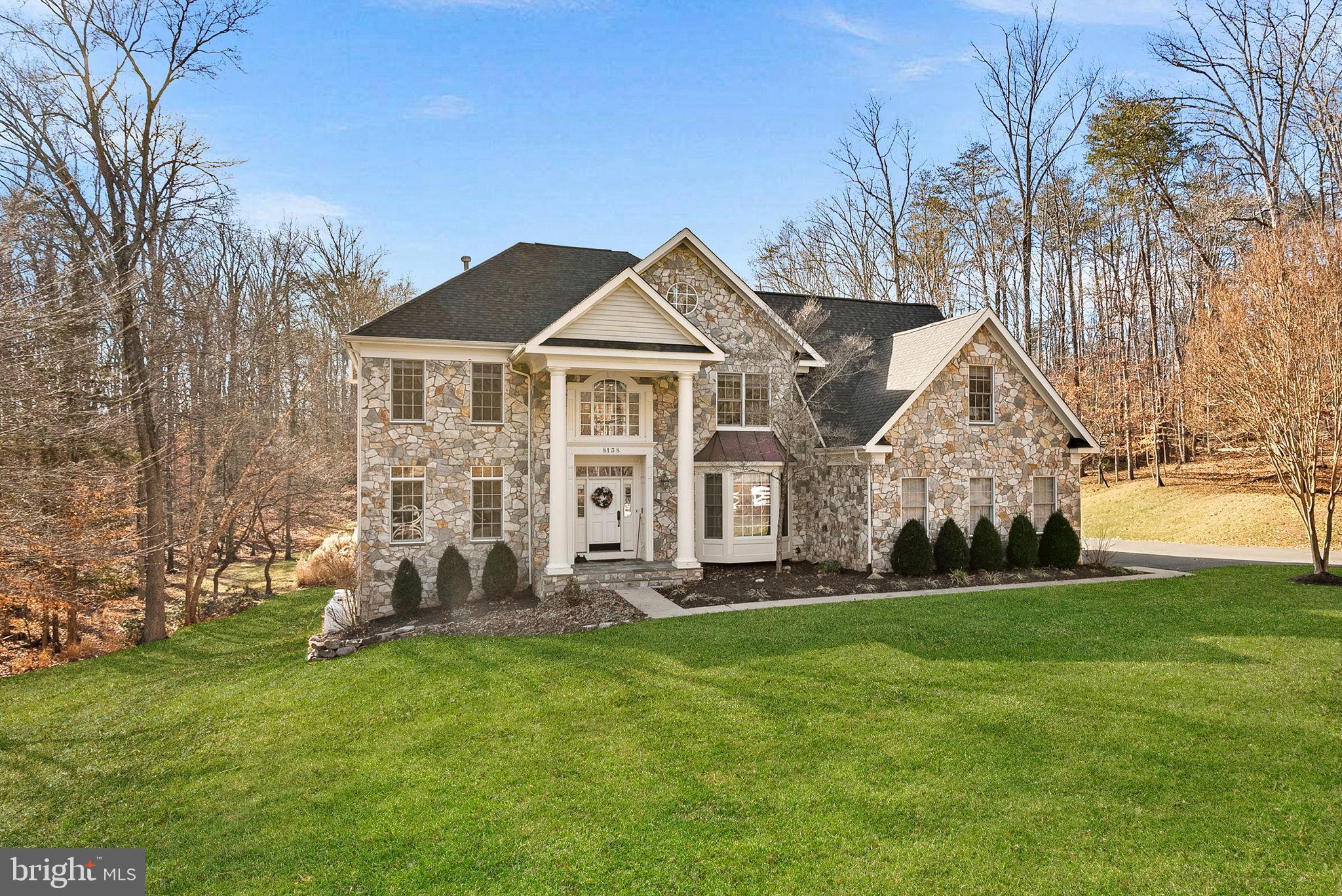 8138 RONDELAY LANE