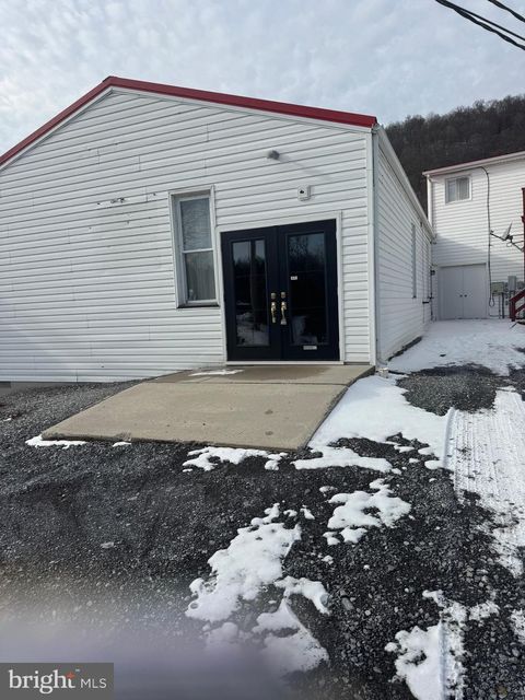Photo of 9528 Lincoln Highway #6, BEDFORD, PA 15522 (MLS # PABD2002936)