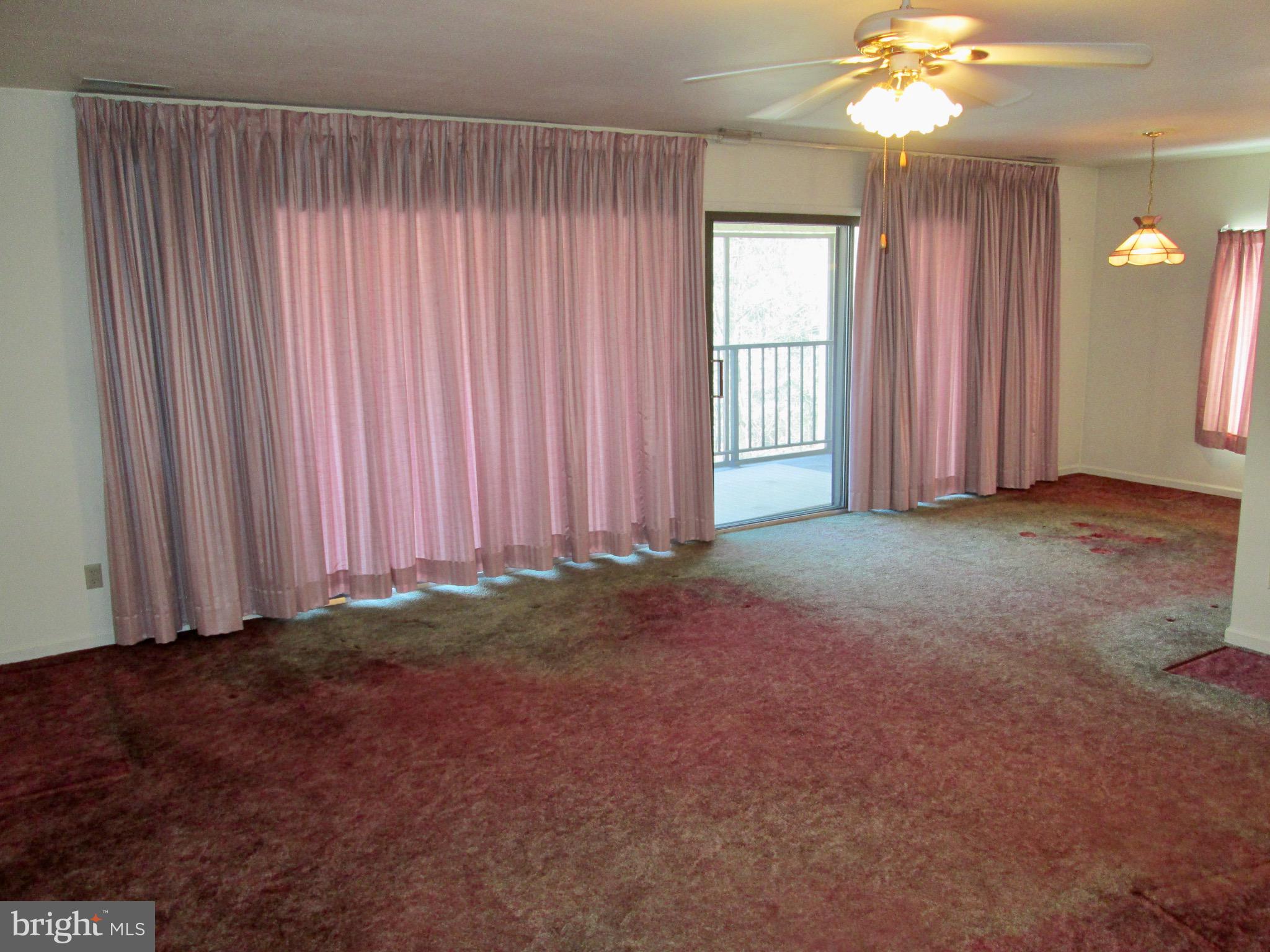 FLYING HILLS - Residential