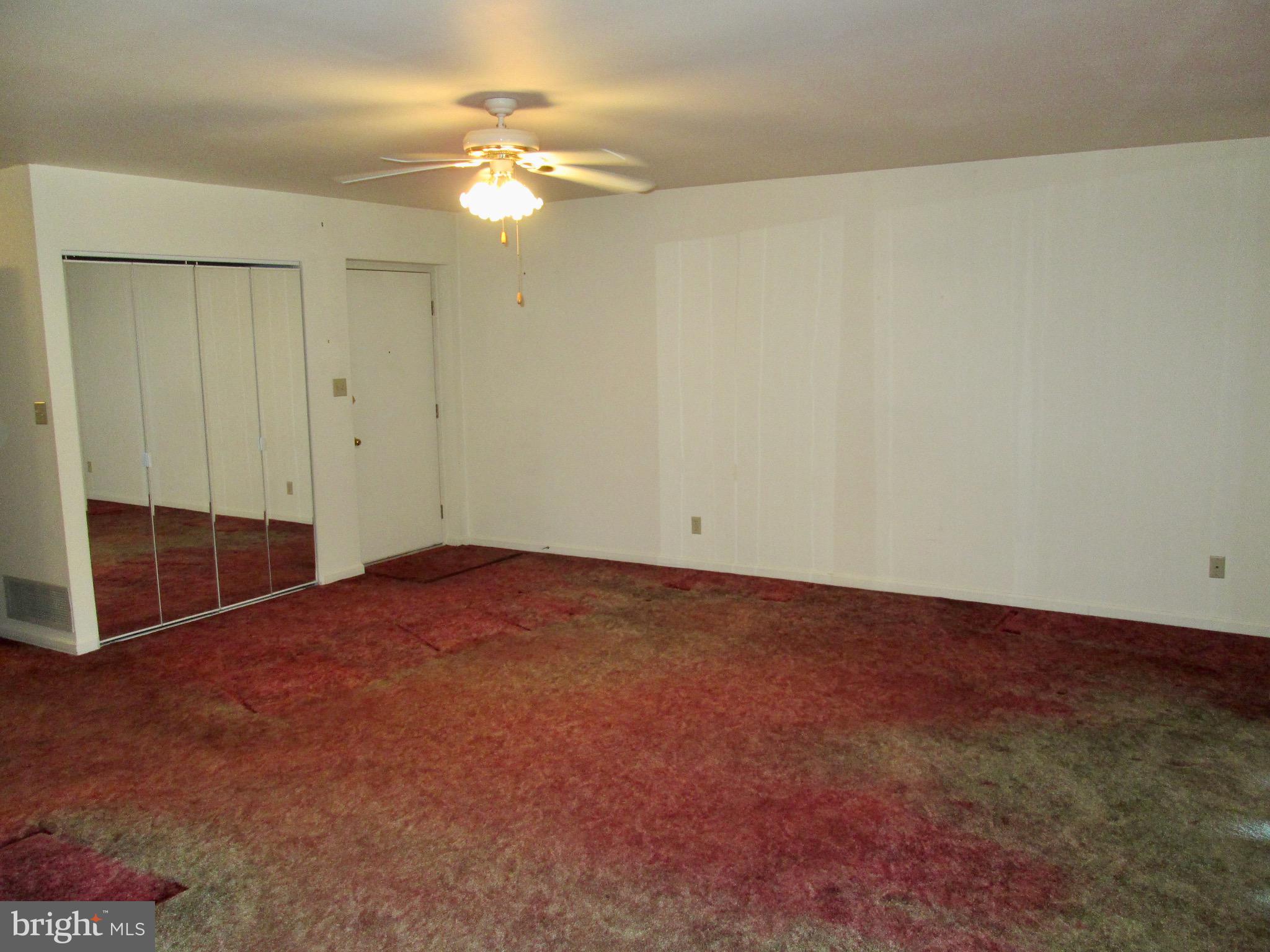 FLYING HILLS - Residential