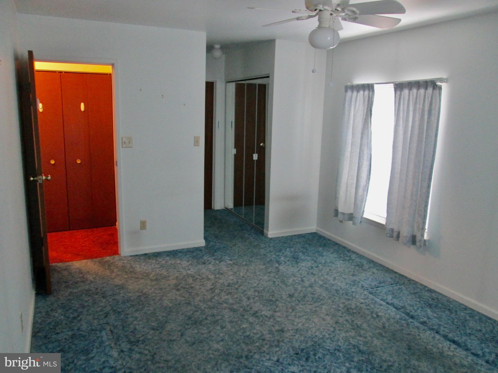 FLYING HILLS - Residential