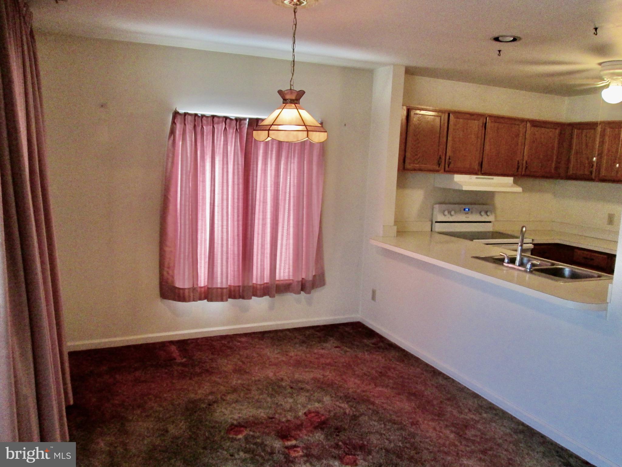 FLYING HILLS - Residential