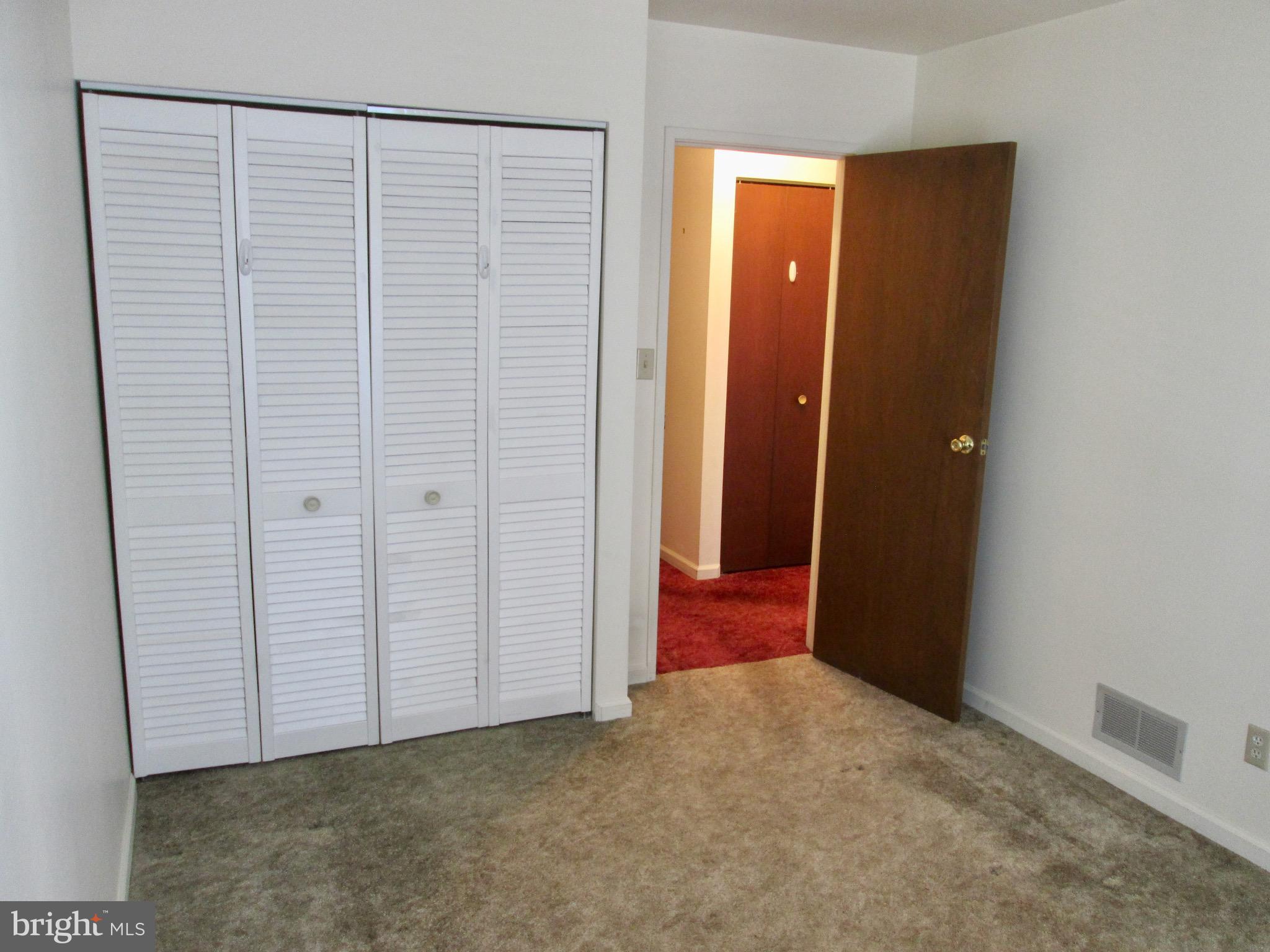 FLYING HILLS - Residential