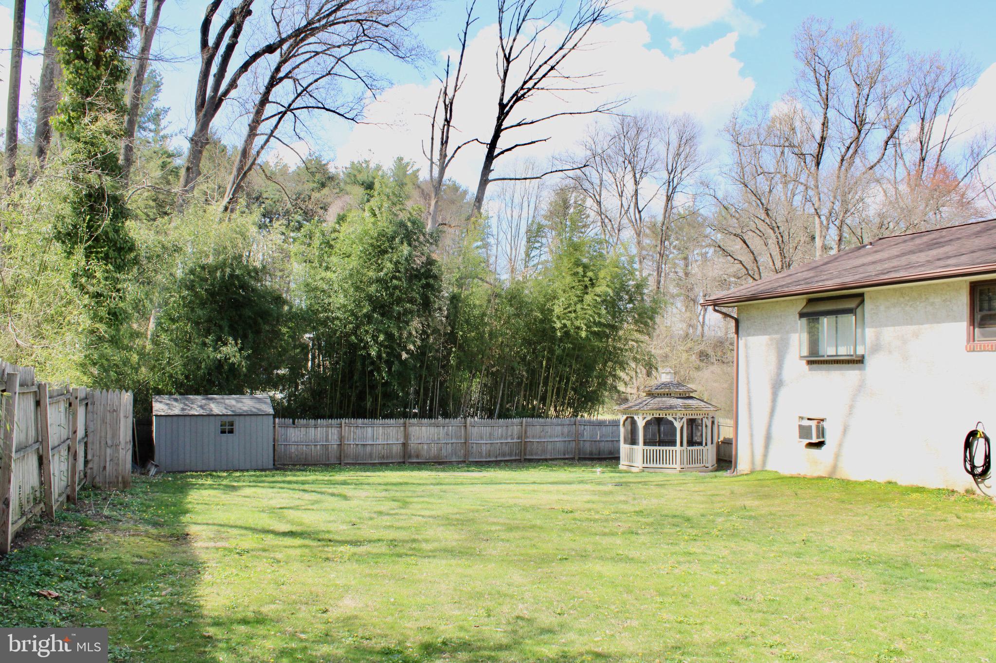 FEASTERVILLE HGTS - Residential