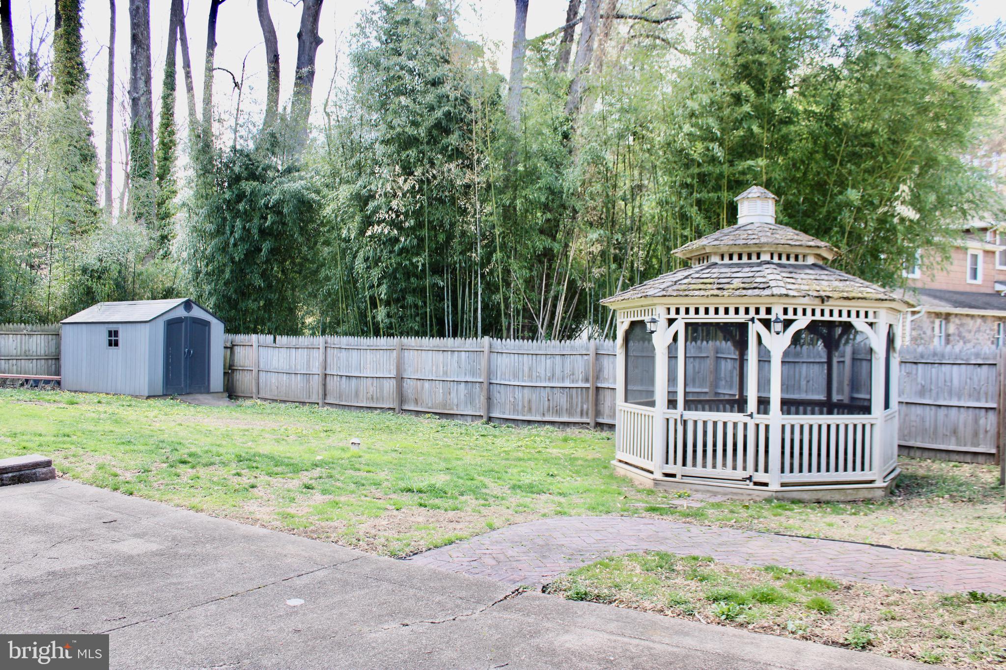 FEASTERVILLE HGTS - Residential