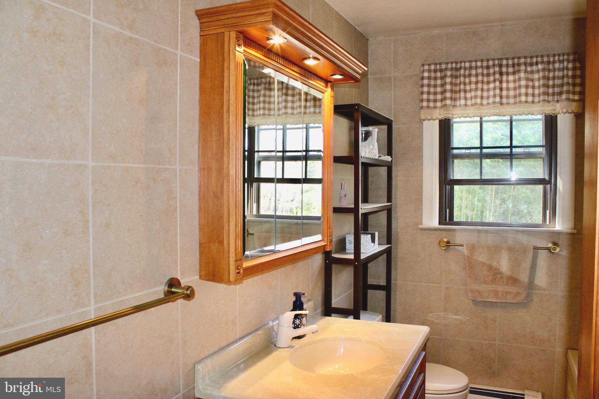 FEASTERVILLE HGTS - Residential