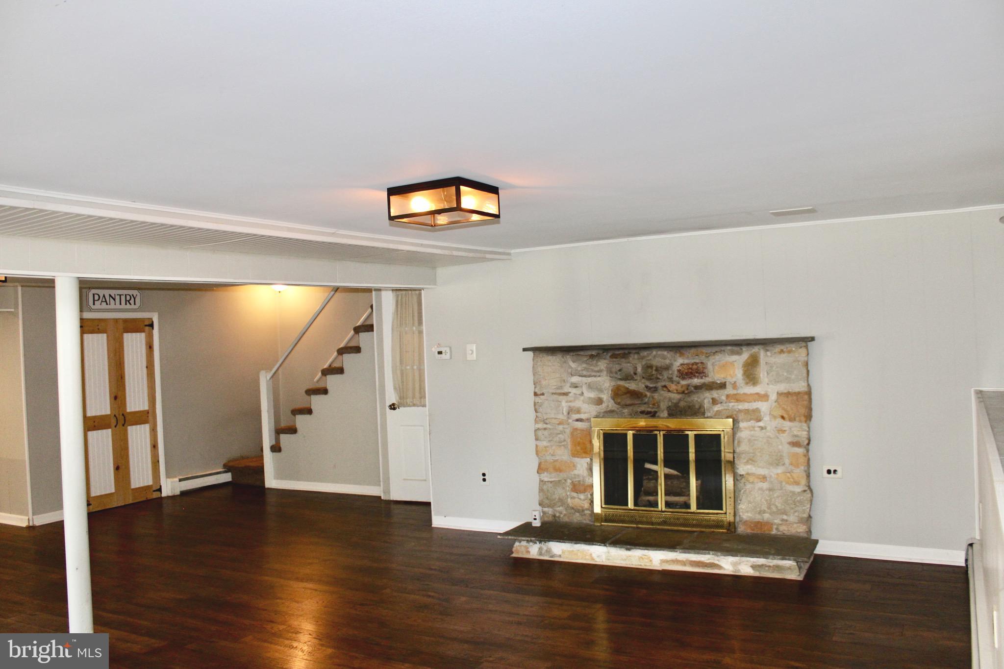 FEASTERVILLE HGTS - Residential