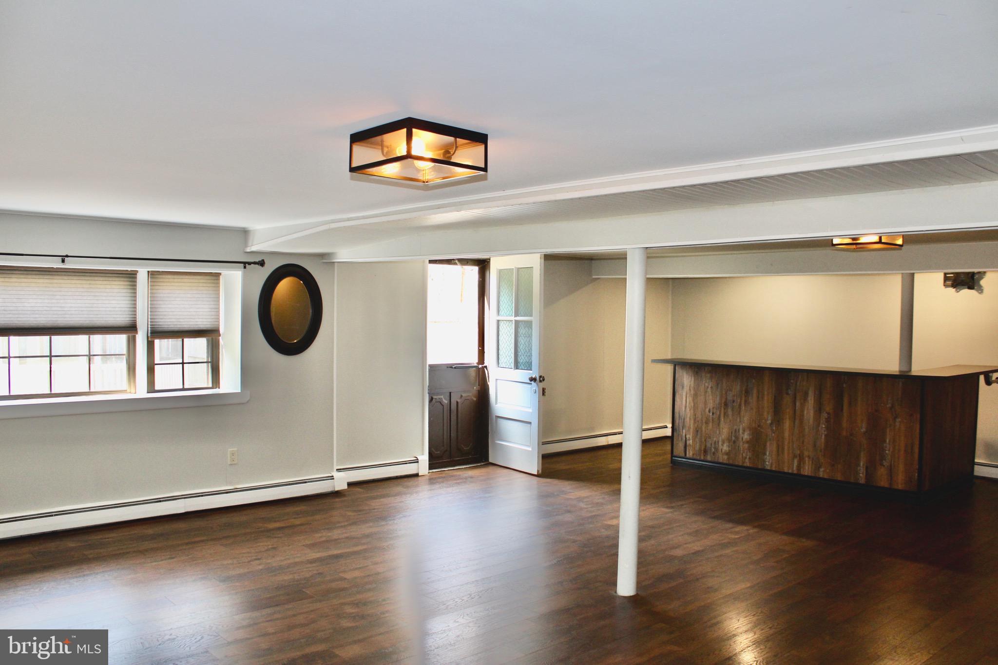 FEASTERVILLE HGTS - Residential