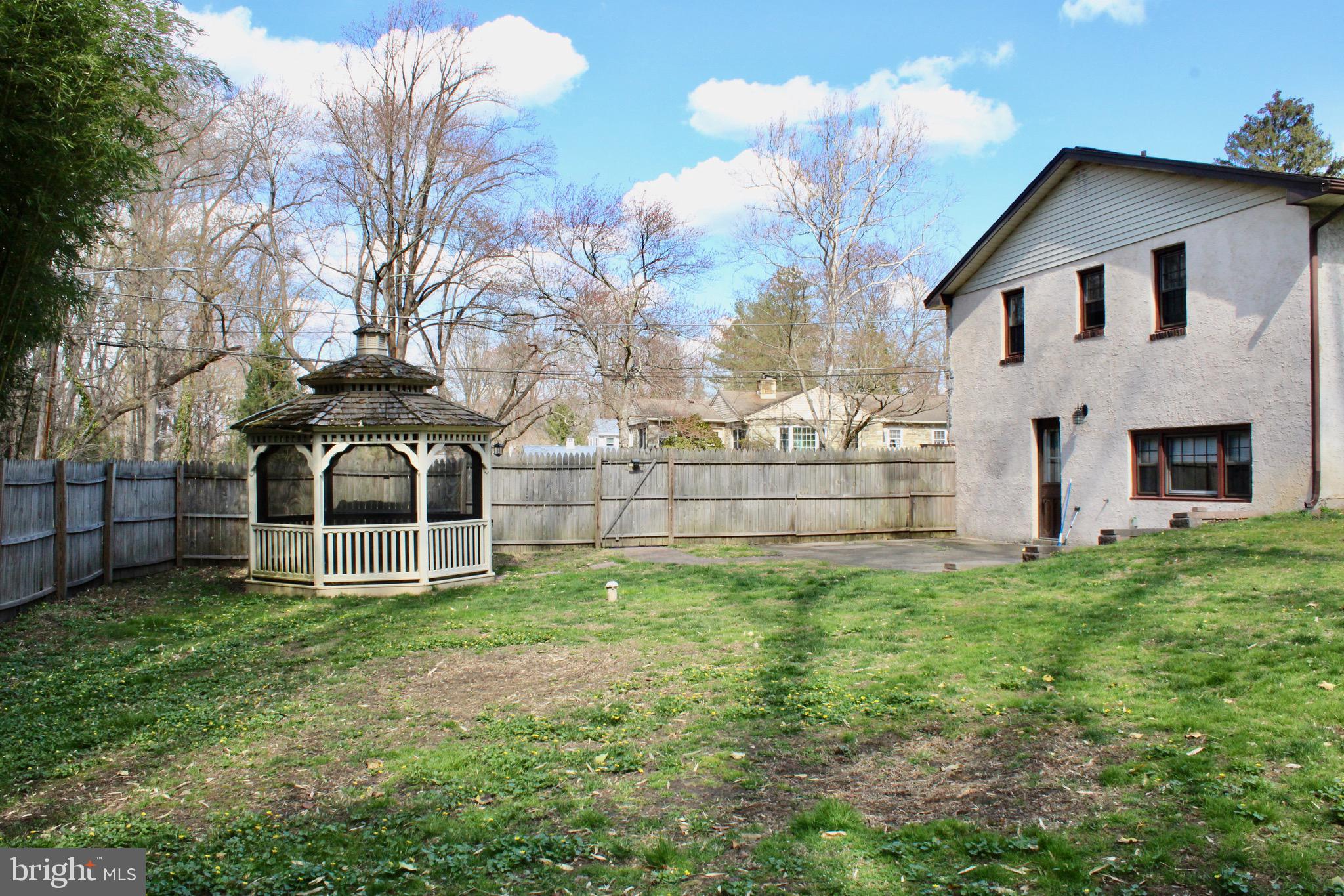 FEASTERVILLE HGTS - Residential