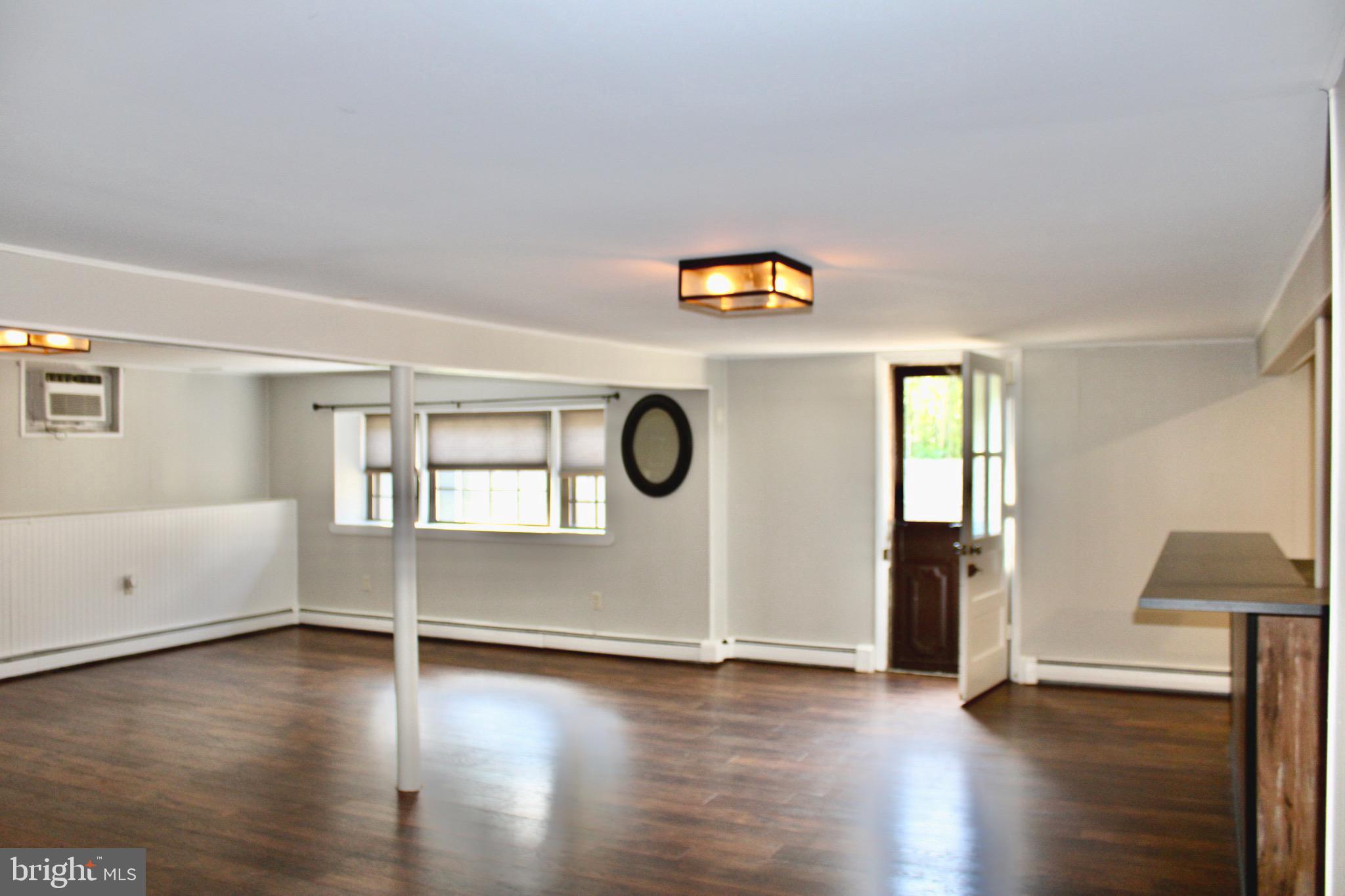 FEASTERVILLE HGTS - Residential