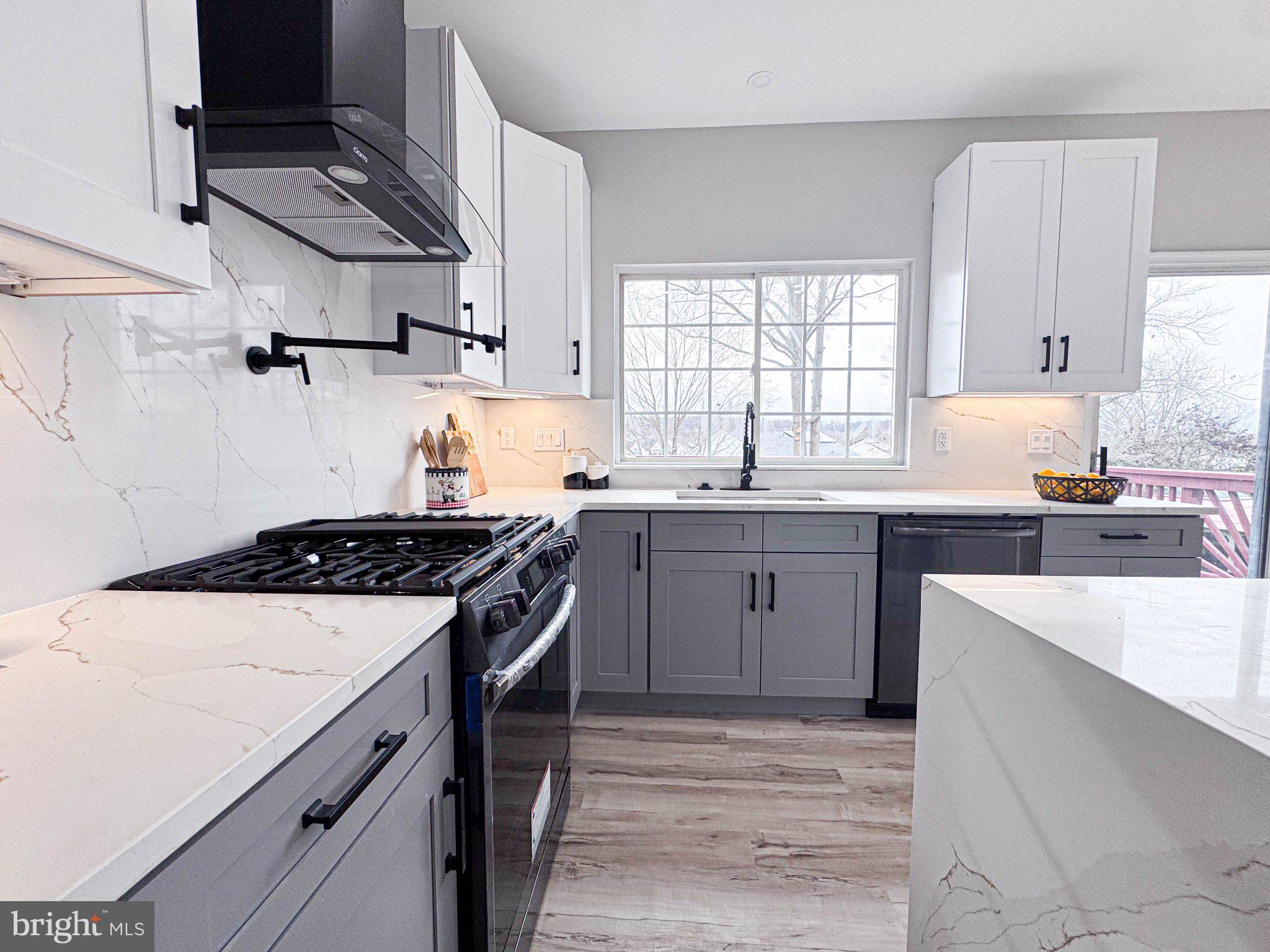 HILLANTRAE - Residential