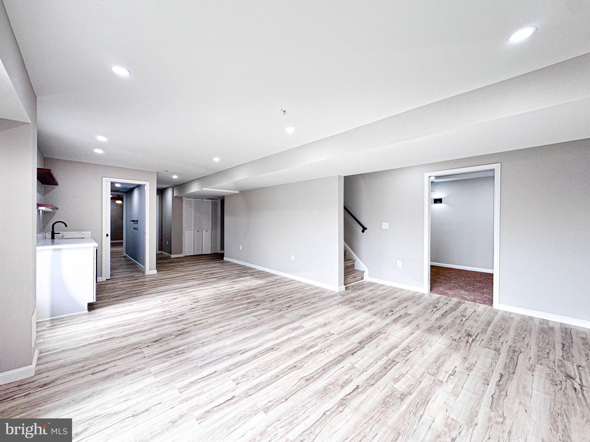 HILLANTRAE - Residential