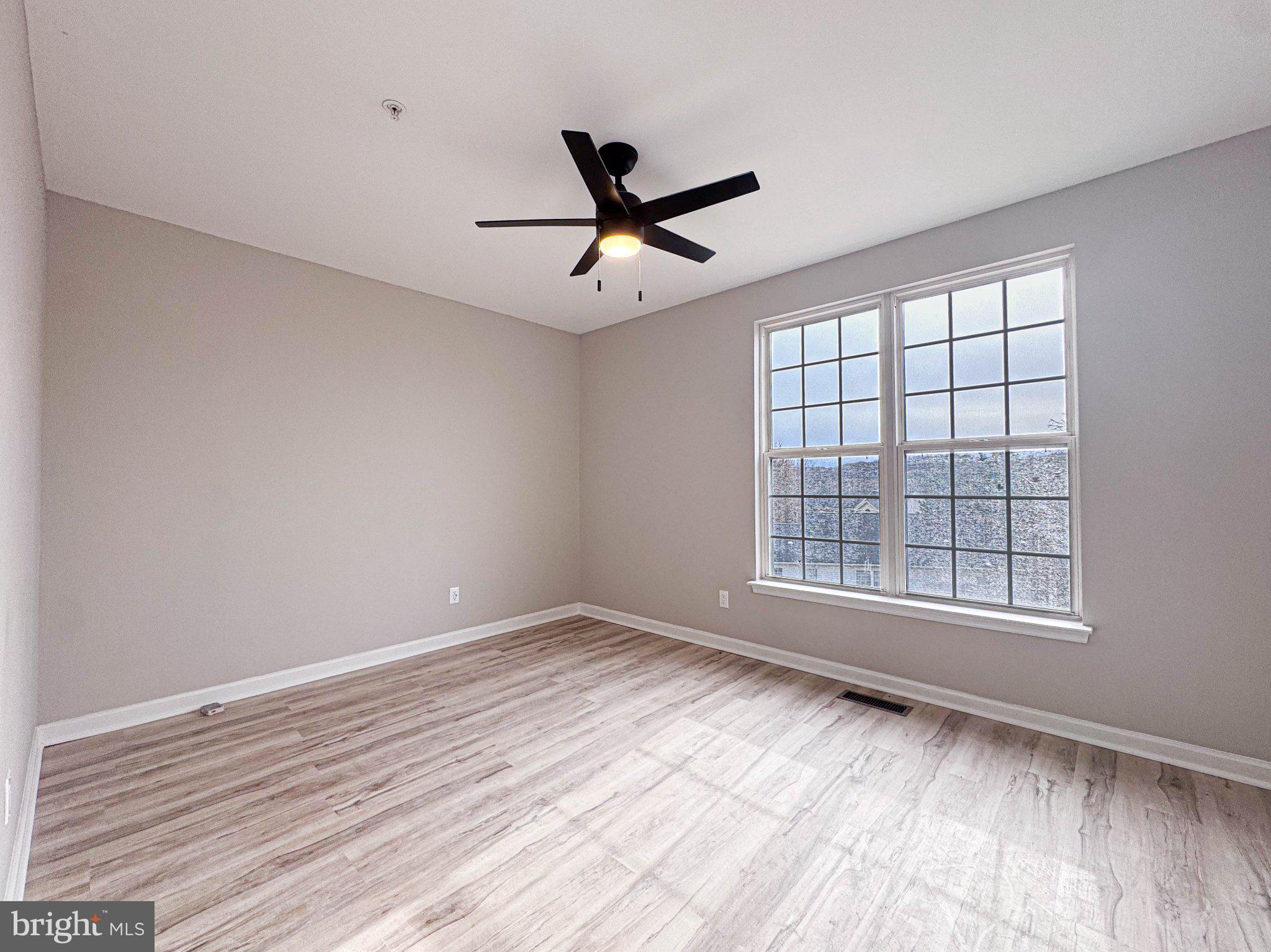 HILLANTRAE - Residential