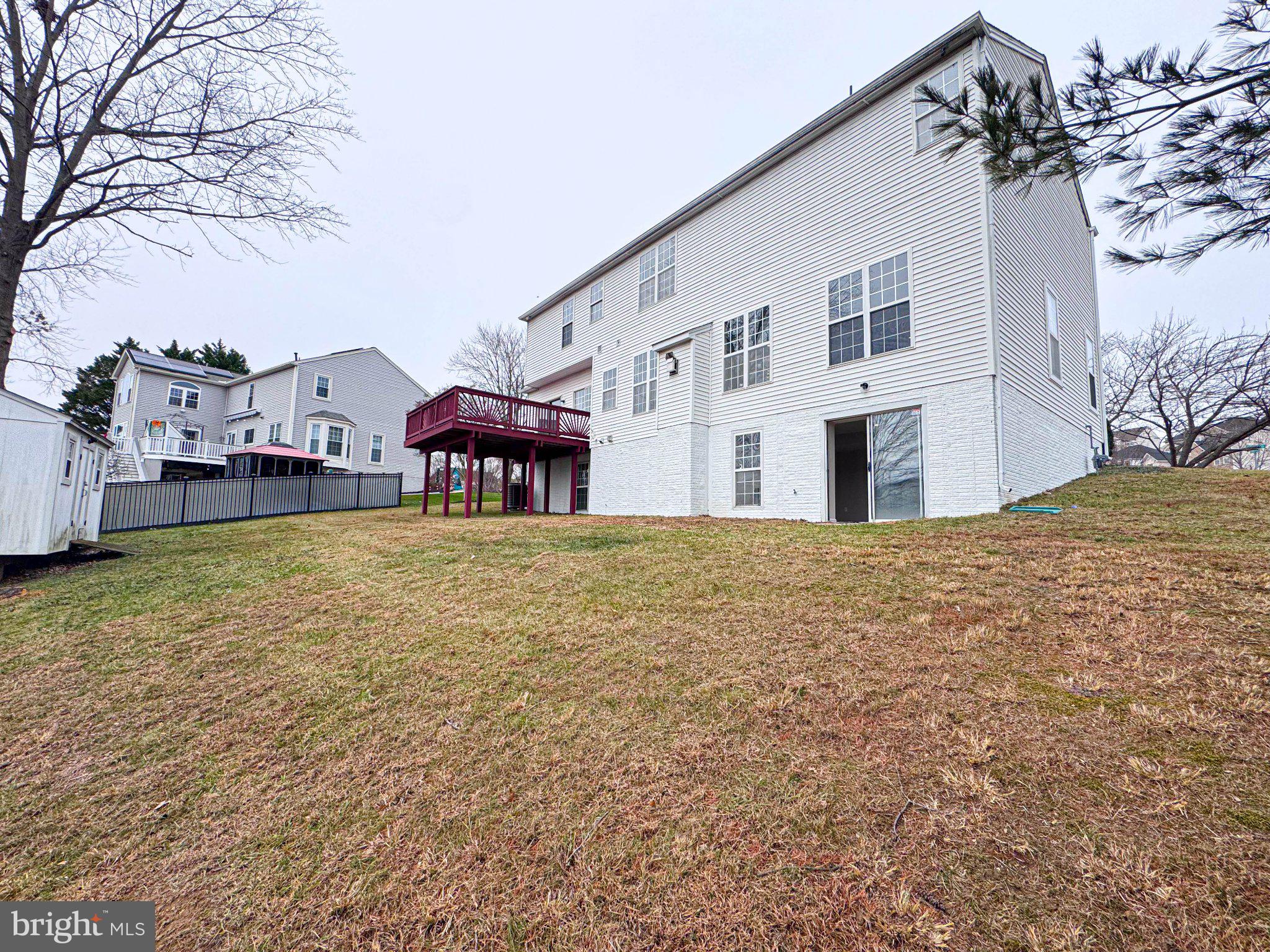 HILLANTRAE - Residential