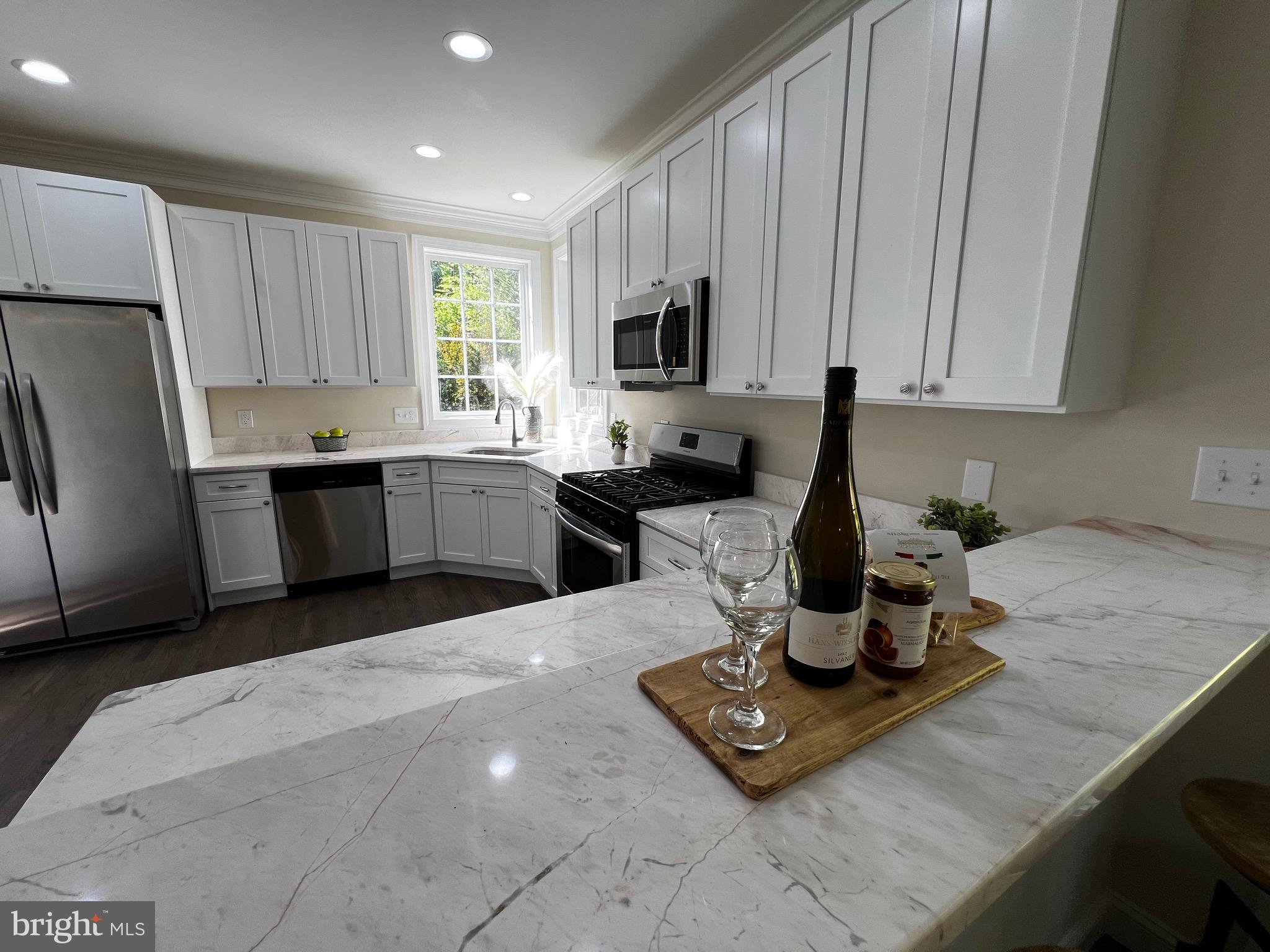 CAMBRIDGE CROSSING - Residential