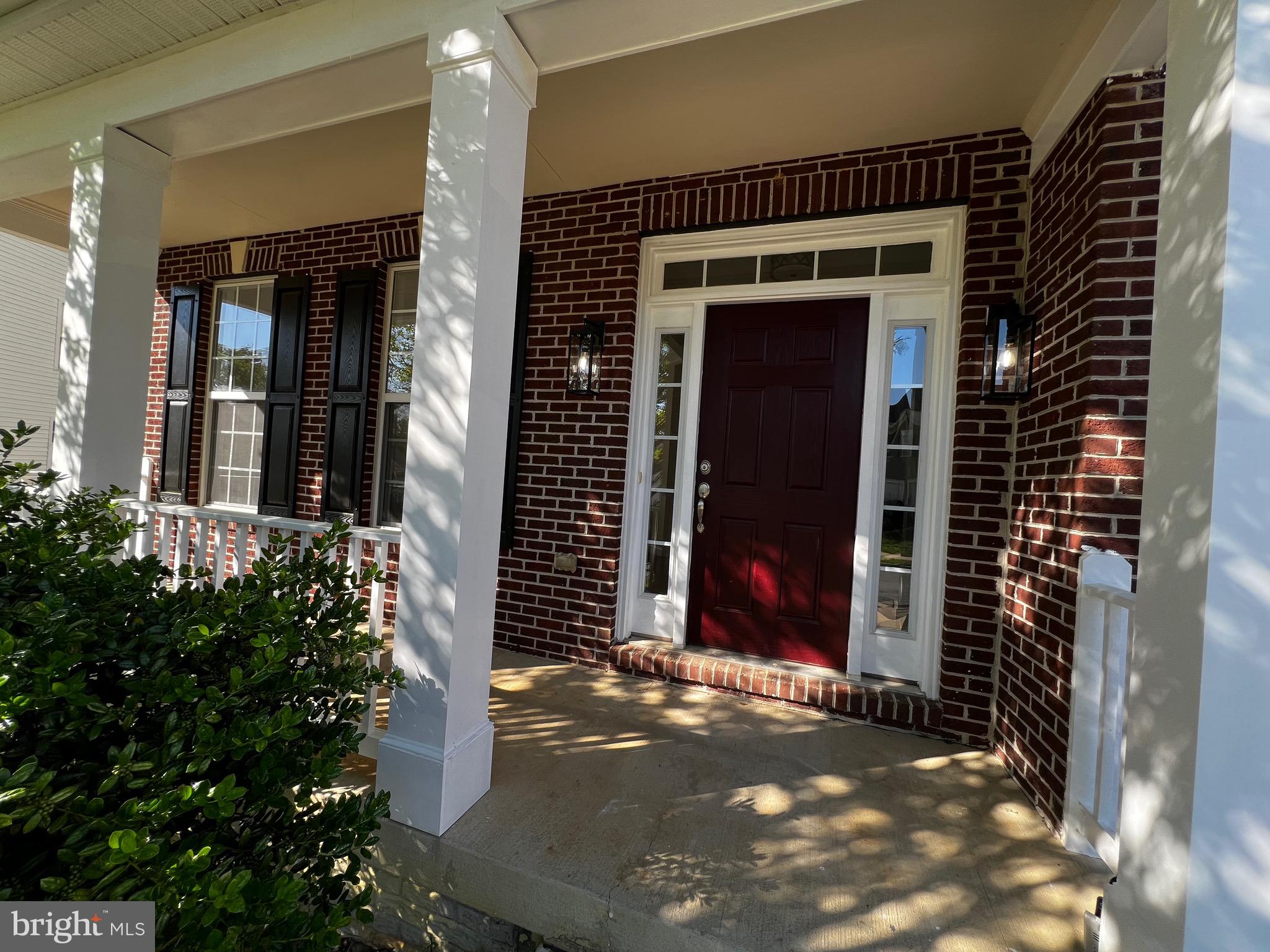 CAMBRIDGE CROSSING - Residential