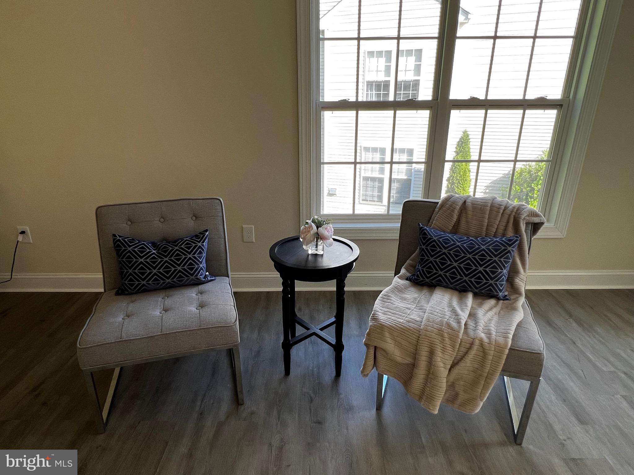 CAMBRIDGE CROSSING - Residential