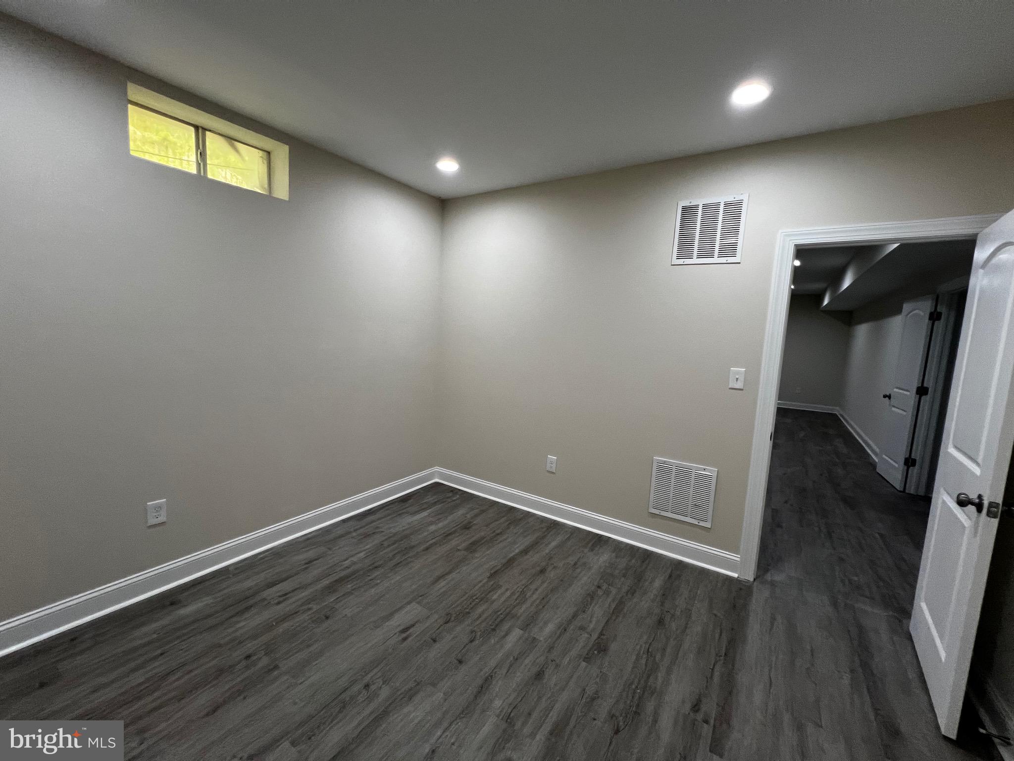 CAMBRIDGE CROSSING - Residential