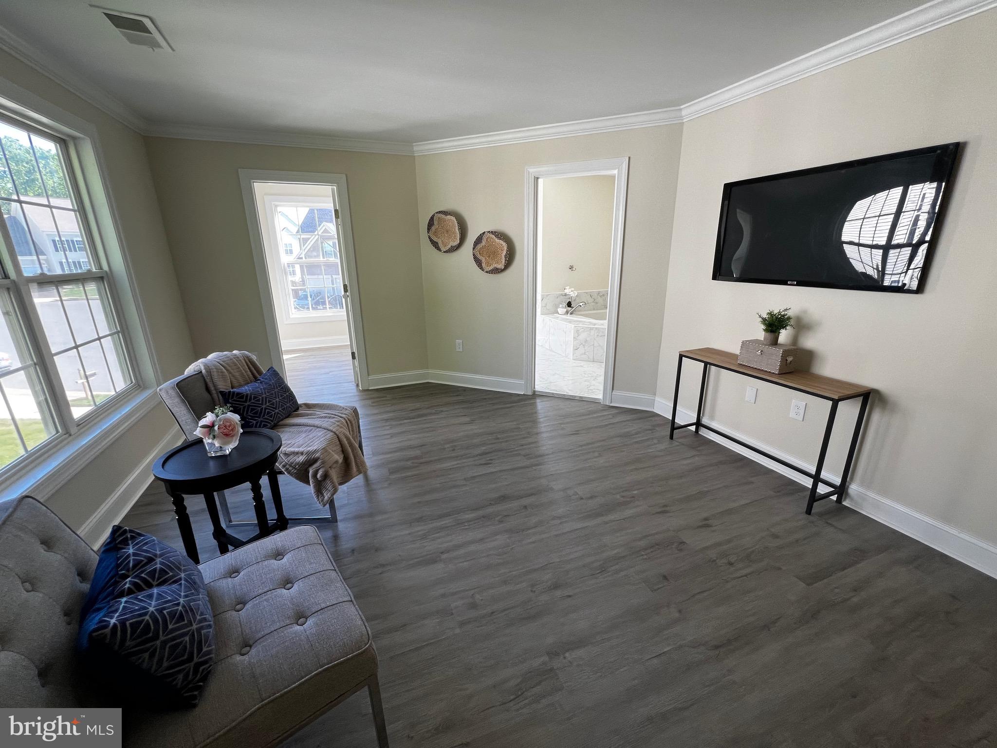 CAMBRIDGE CROSSING - Residential