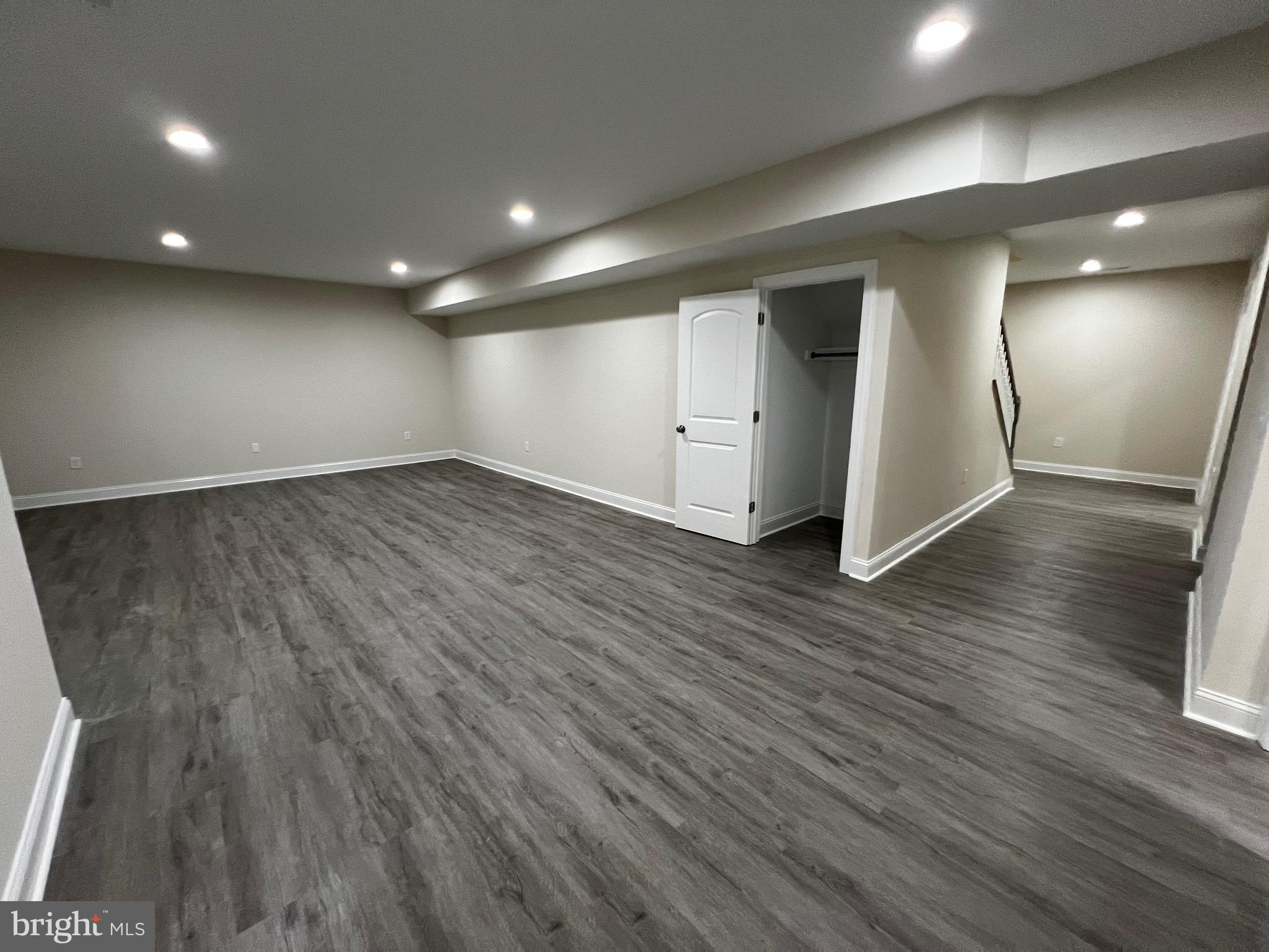 CAMBRIDGE CROSSING - Residential