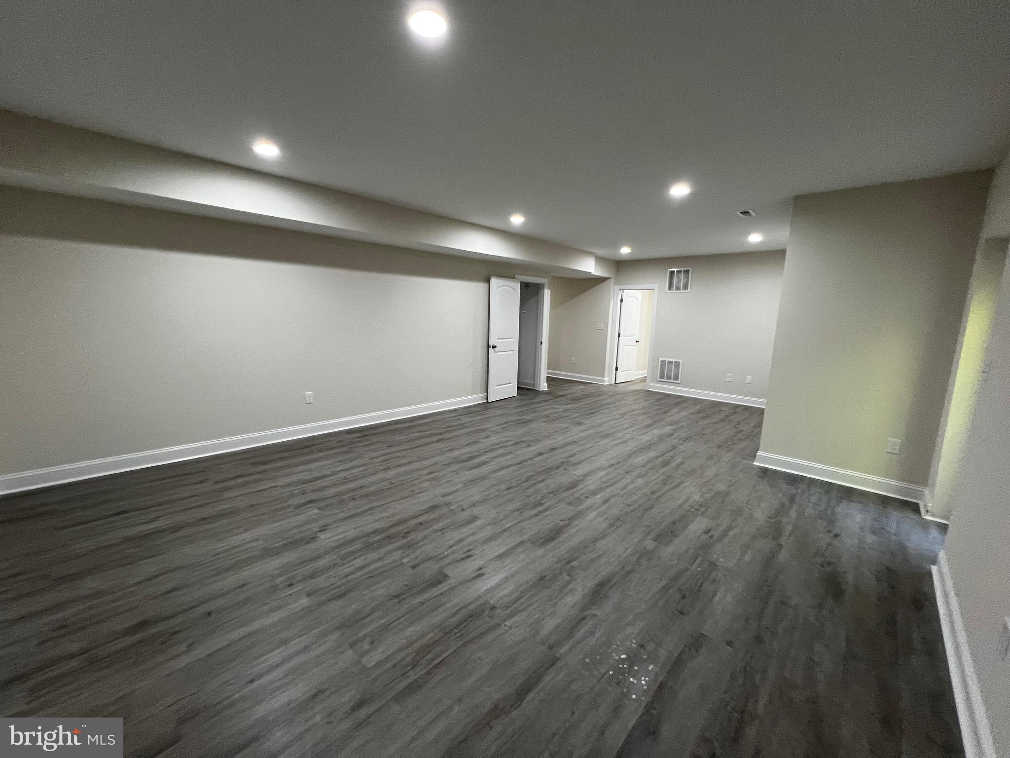 CAMBRIDGE CROSSING - Residential