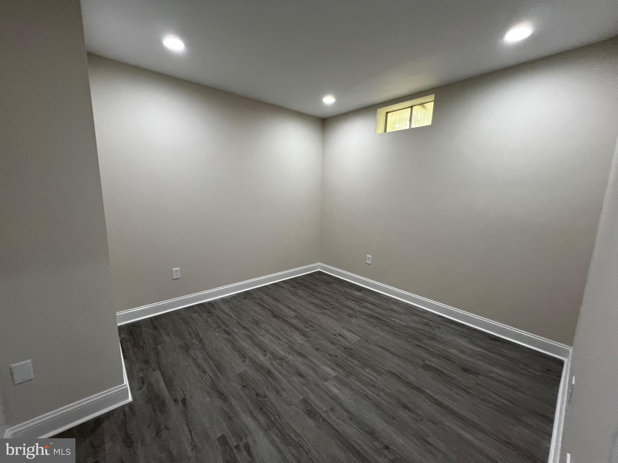 CAMBRIDGE CROSSING - Residential