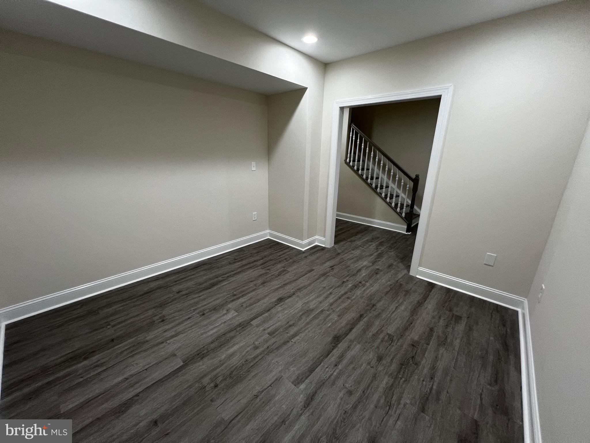 CAMBRIDGE CROSSING - Residential