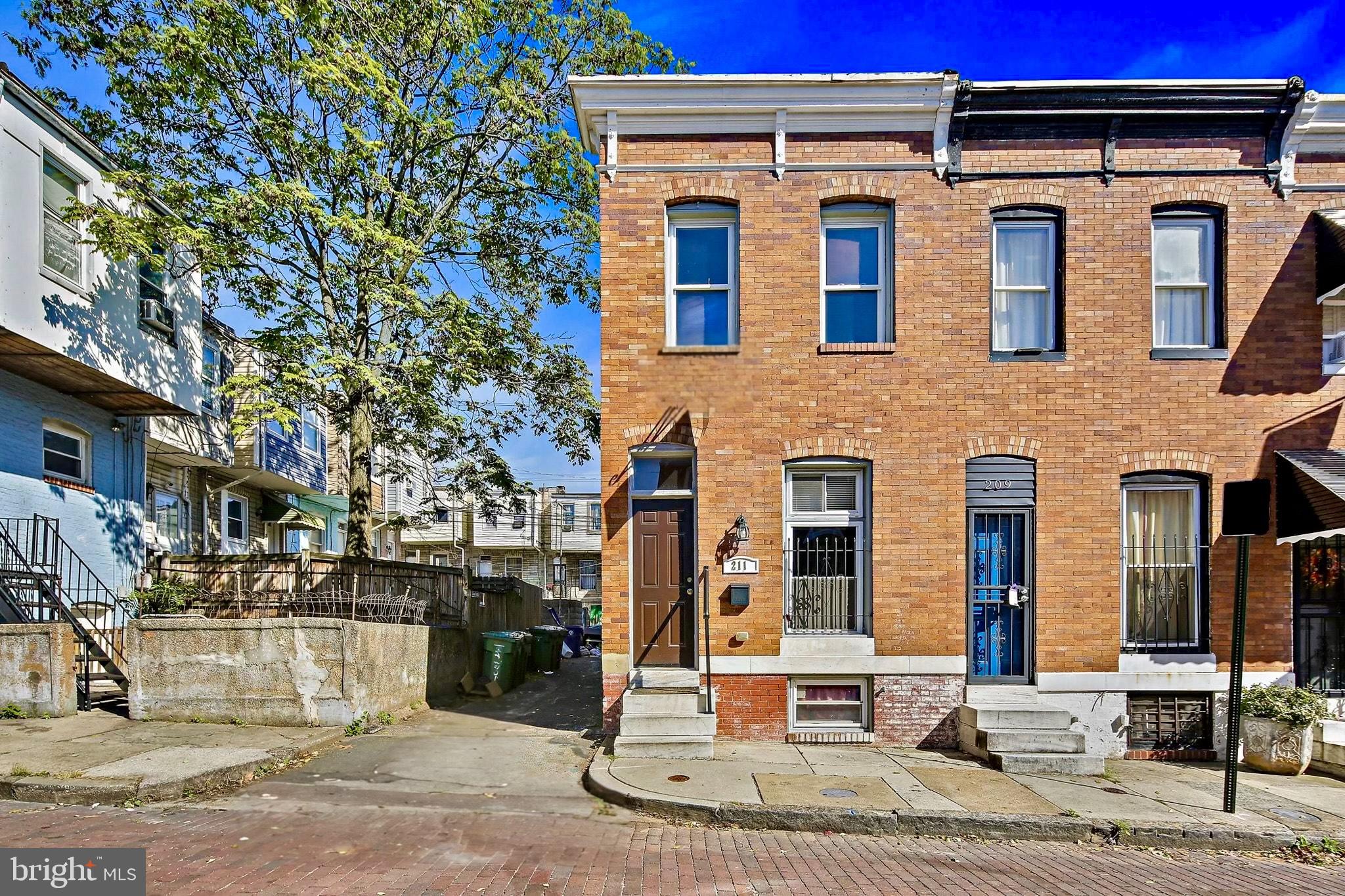 211 N STREEPER STREET