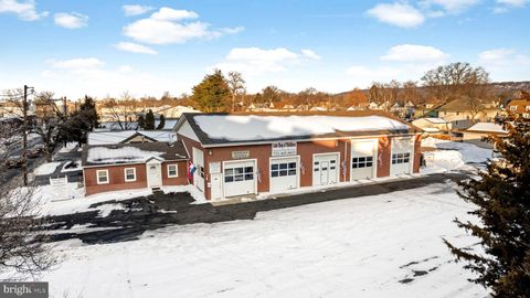 Photo of 141 Lincoln Boulevard, MIDDLESEX, NJ 08846 (MLS # NJMX2011400)